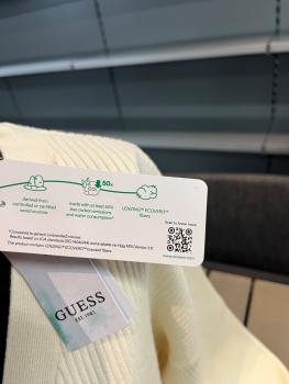 Preview: Damen Strickjacke von Guess, creme